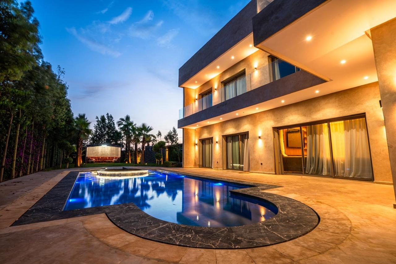 Villa Meublée de Luxe 7 Suites avec Grande Piscine Route d'Ourika KM18 — Marrakech